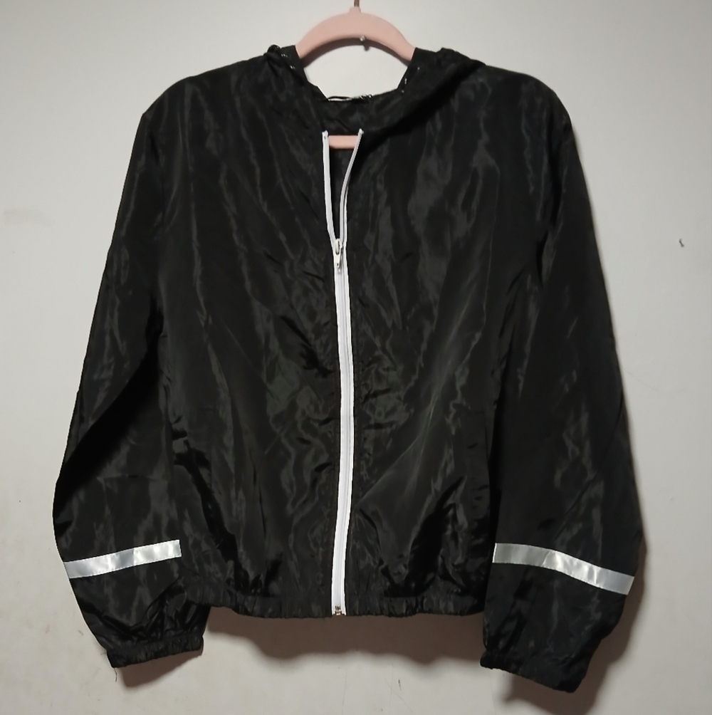 Mediya Zaeful forever Young Mens  NWT Windbreaker Jacket. Size Medium